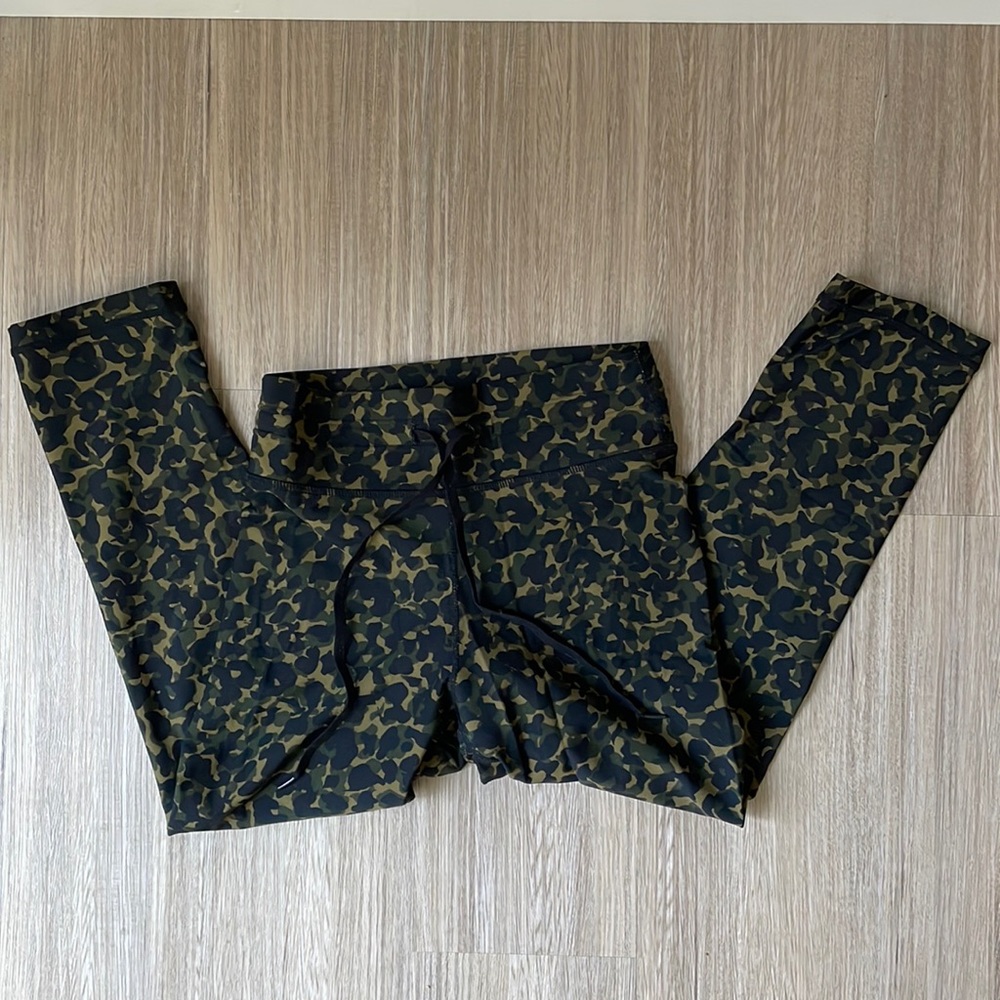 The upside camo/ leopard print crop leggings